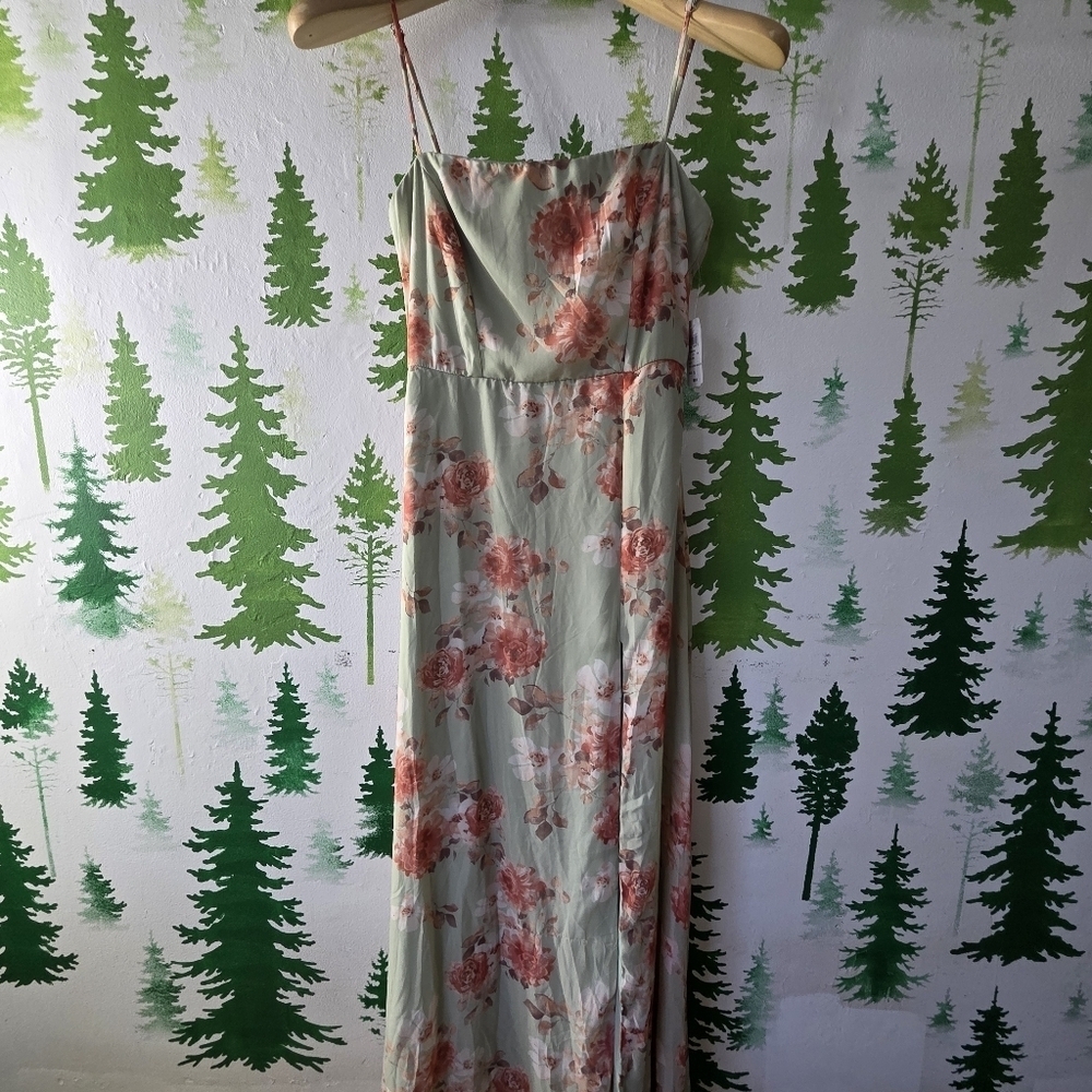 Bretly Formal Floral Chiffon Dress